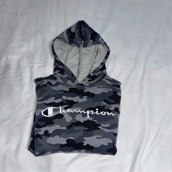 Champion Big Boys Gray Camo Hoodie Sweater - Picture 4 of 4
